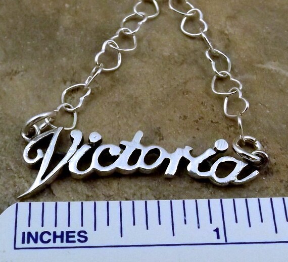collier prenom victoria collier prenom victoria