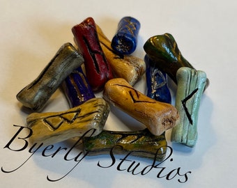 Stardust Casting Finger Bone Runes Set, Elder Futhark