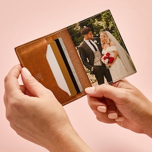 Porte-cartes photo en cuir personnalisé pour lui | porte-cartes en cuir pour homme imprimé d'une photo | Cadeau de luxe pour la fête des pères pour papa