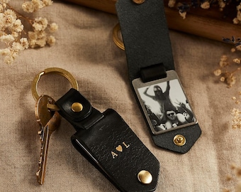 Llavero con foto personalizado - Estuche de cuero negro + iniciales - Regalo hecho a mano para el Día del Padre, Navidad o aniversario.