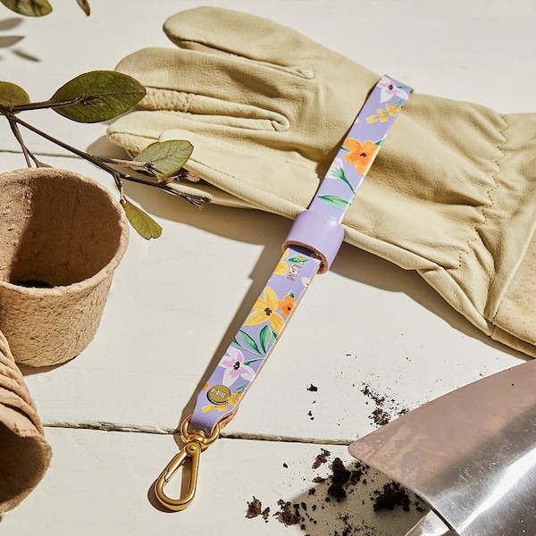 Personalised Leather Gardening Glove Holder | Personalised Gift for Gardeners | Leather Glove Carrier Strap + Clip | Mother's Day Gift Idea