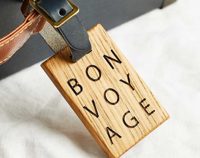 Gepersonaliseerde houten bagagelabel Bon Voyage met lederen band - Reiscadeau voor haar - Vakantie / Huwelijksreis / Gap Year Gepersonaliseerd cadeau