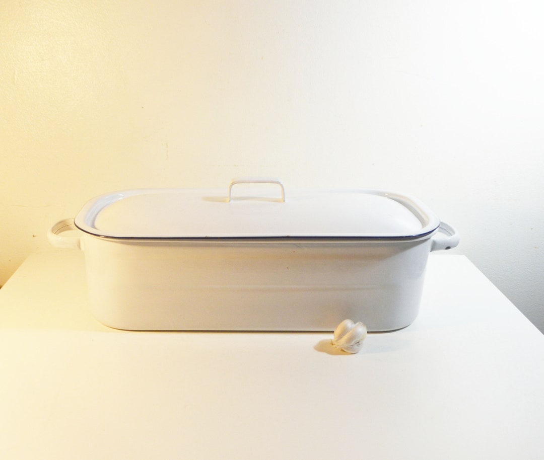 Long Rectangular White With Navy Blue Trim Enamel Roasting Cooking Pan ...