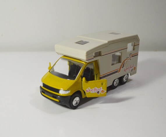 toy camper