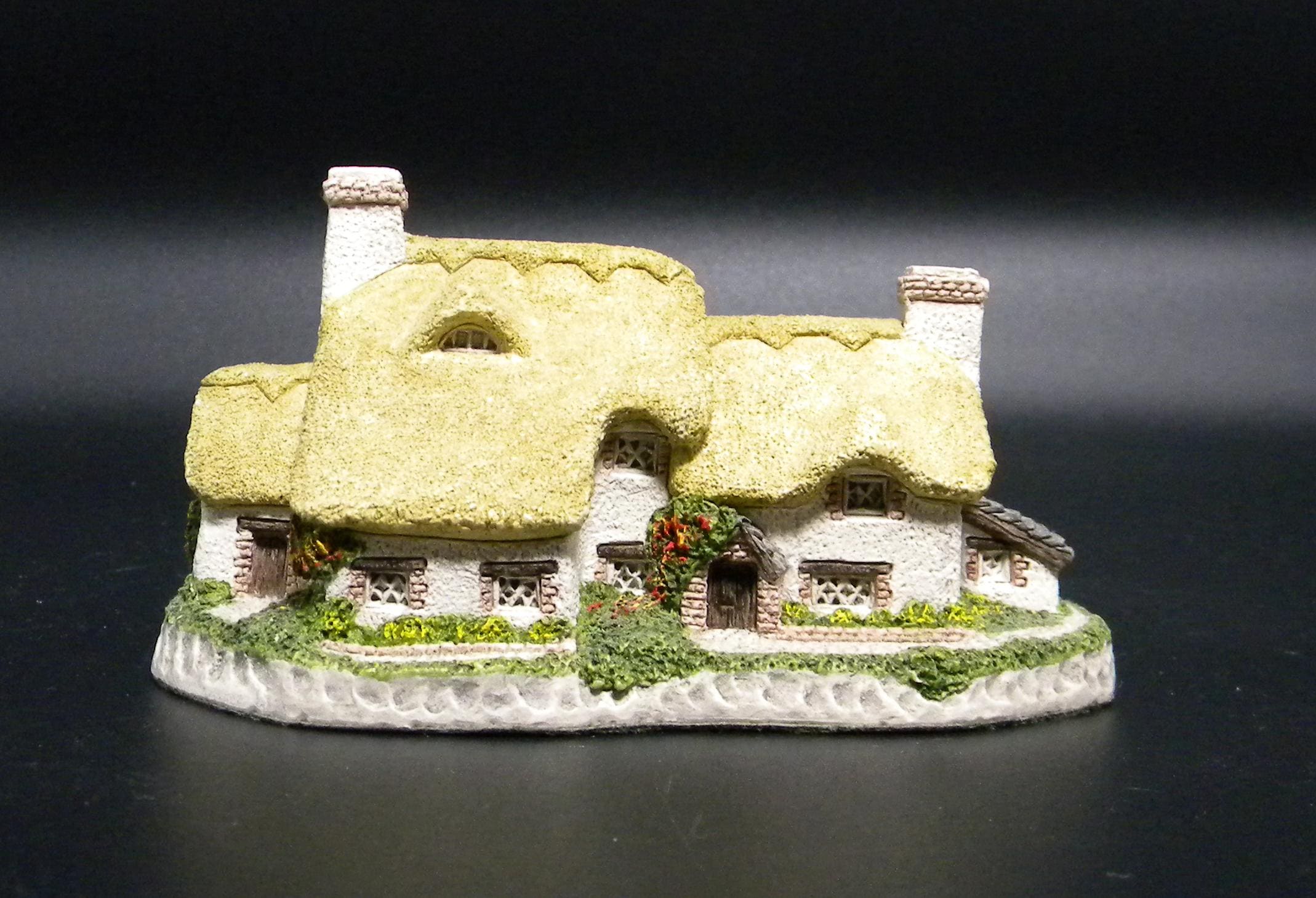 デービッドウィンターThatched Cottage 1982 陶器製ミニチュア David Winters Cottage - Etsy