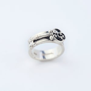 Skeleton Key Ring, sterling silver skelton key ring, skelton key wedding band, unique key ring, heavy skelton key ring, unique key ring, key