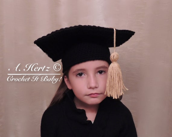 Crochet Graduation Cap sizes 0 to 8 
