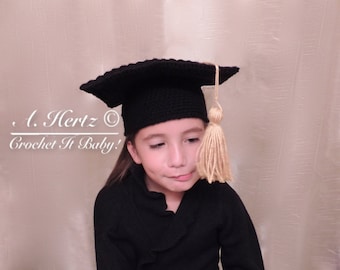 Crochet Graduation Cap sizes 0 to 8 