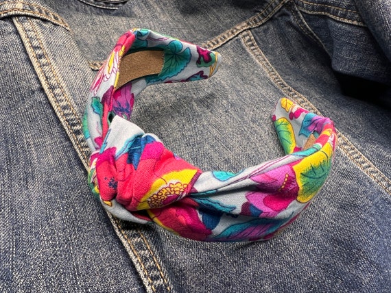 Knotted Headband: Bold Flower Designs, Summer Accessory