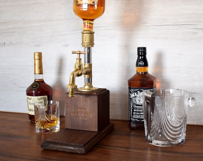 Alcohol dispenser, valentines  Gift,  husband Gift, Groomsman gift, wedding best man, whiskey dispenser