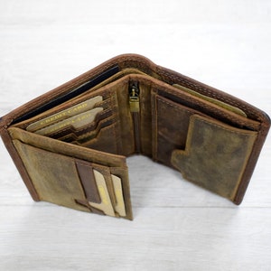 Christmas day Gift for Men, Custom Leather Personalized Men Bifold Wallet.