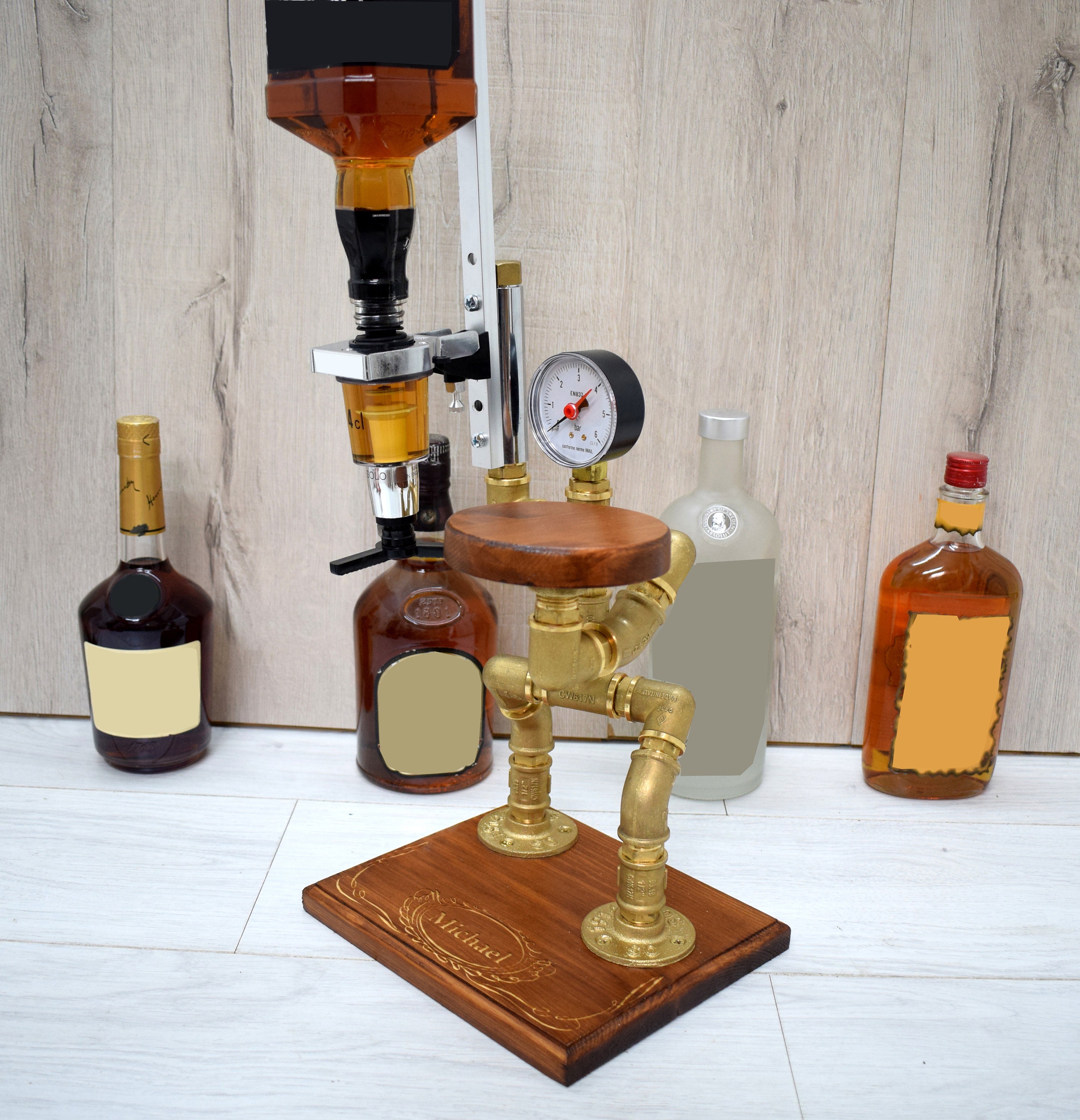 Distributeur de whisky artisanal Steampunk, ArtDesignStudioCy