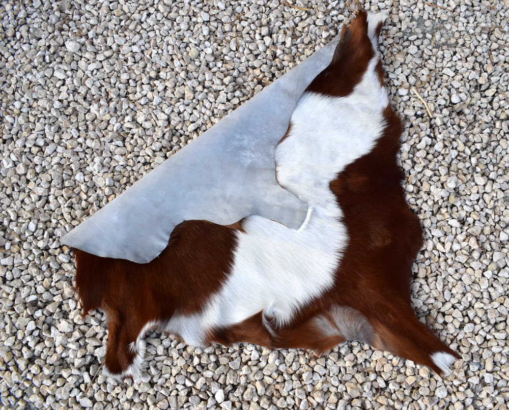 Real Fur Rug, House gift, Gift for friends, Family gift, Goat Skin rug, goat rug, Soft fur Animal Skin, Goat hide, 100% NATURAL Real Fur Rug, House gift, Gift for friends, Family gift, Goat Skin rug, goat rug, Soft fur Animal Skin, Goat hide, 100% NATURAL