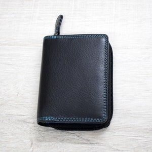 Leather wallet Christmas Gift for women in Black or Red color.