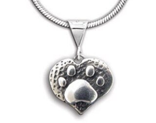 Collana Con Ciondolo A Cuore E Zampa Di Cane In Argento 925 E Diamanti Coltivati In Laboratorio (0.14 Ct, Colore D, VVS) – Gioiello Simbolo Dell'amore Per La Tua Famiglia Pelosa. Regalo Perfetto Per La Mamma Cane. Catena 45 Cm.