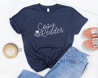 Cozy Reader - T-Shirt