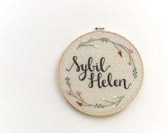 Flower Wreath Baby Name Embroidery Hoop. Nursery Art. Personalized Floral Embroidery. Baby Girl Wall Decor.