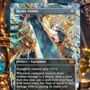 Può includere: Una carta collezionabile rettangolare intitolata Buster Sword che raffigura un personaggio dai capelli biondi a punta che impugna una grande lama. Il testo include Artifact - Equipment, meccaniche di gioco e un costo di mana pari a 3. L'illustrazione mostra vivaci effetti energetici blu e arancioni.