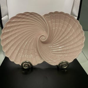 Bandeja para servir Shafford Original con forma de concha marina rosa de 30 cm (12")