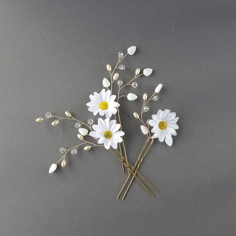 Daisy hair pins Wedding hair pins Bridal daisy headpiece Etsy