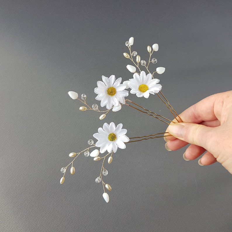 Daisy hair pins Wedding hair pins Bridal daisy headpiece Etsy