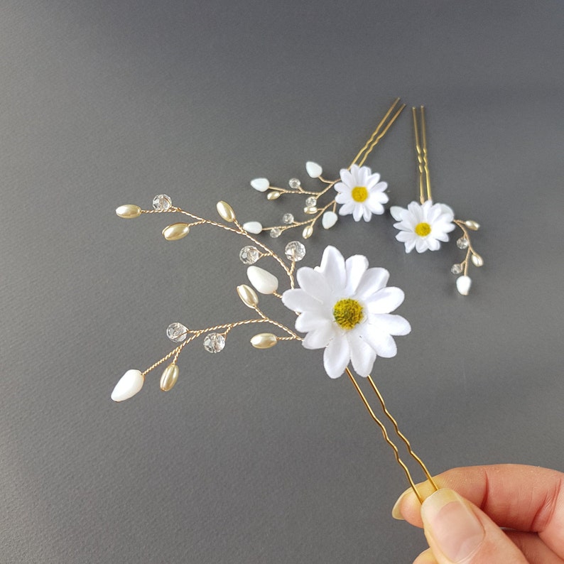 Daisy hair pins Wedding hair pins Bridal daisy headpiece Etsy