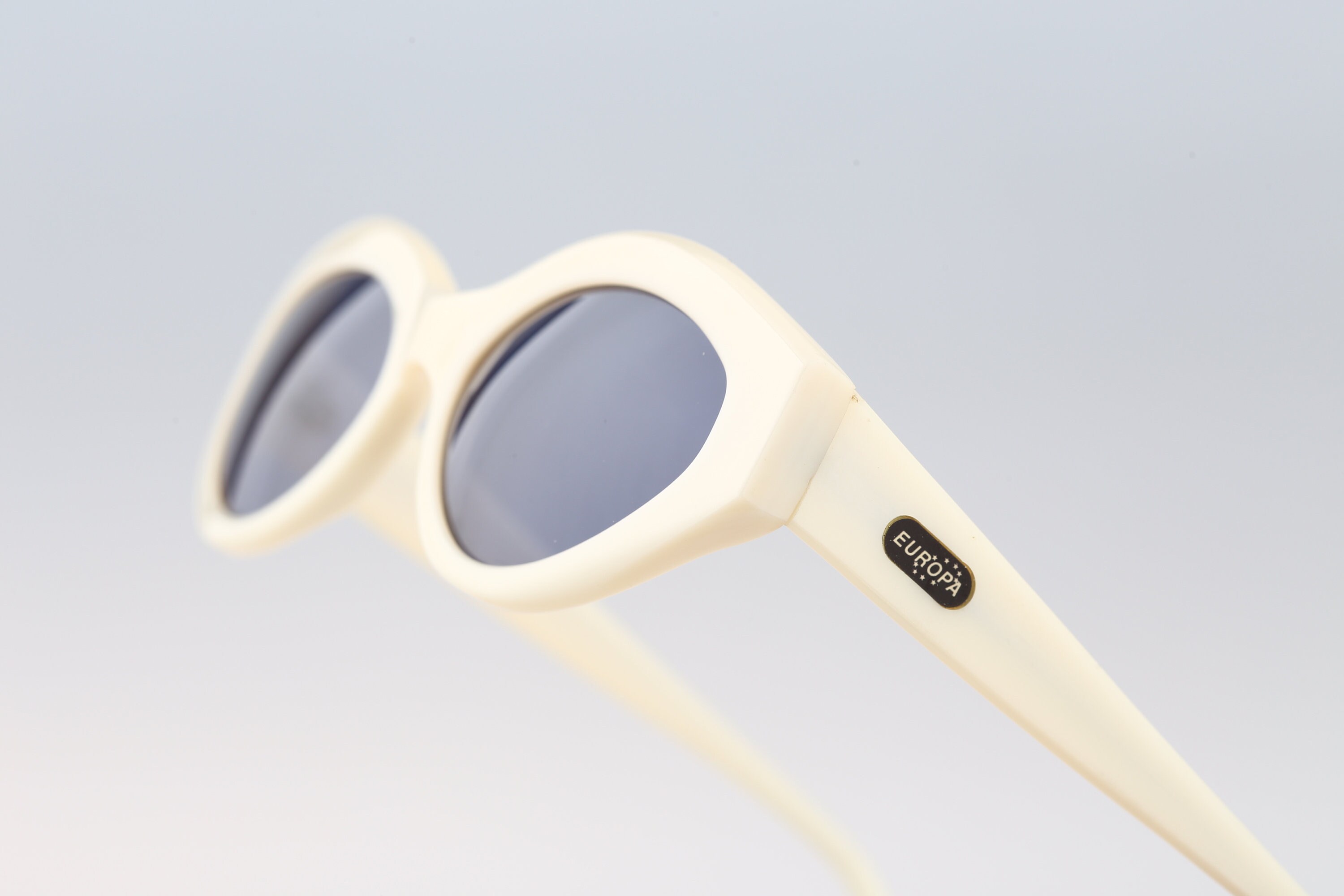 Europa 178 2 Vintage 90s creamy white oval cat eye sunglasses | Etsy