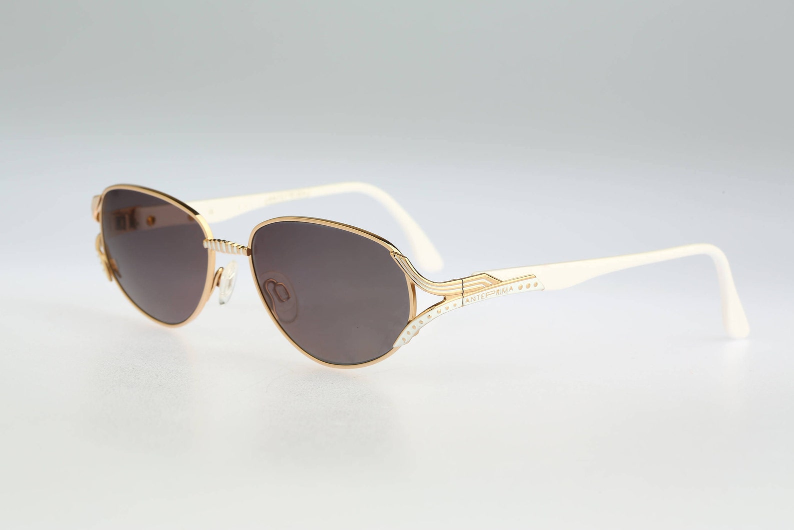 Gold oval sunglasses Anteprima Gemma 5 Vintage 90s white mod Etsy