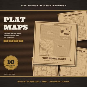 Può includere: Una raccolta di file di design laser digitali contenenti mappe catastali, rilievi topografici e planimetrie di fattorie. Le mappe quadrate color beige mostrano suddivisioni del terreno, campi e strade dettagliate con etichette testuali.