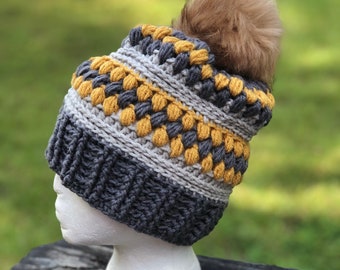Crochet hat. Ready to ship. Size: Teen/Adult