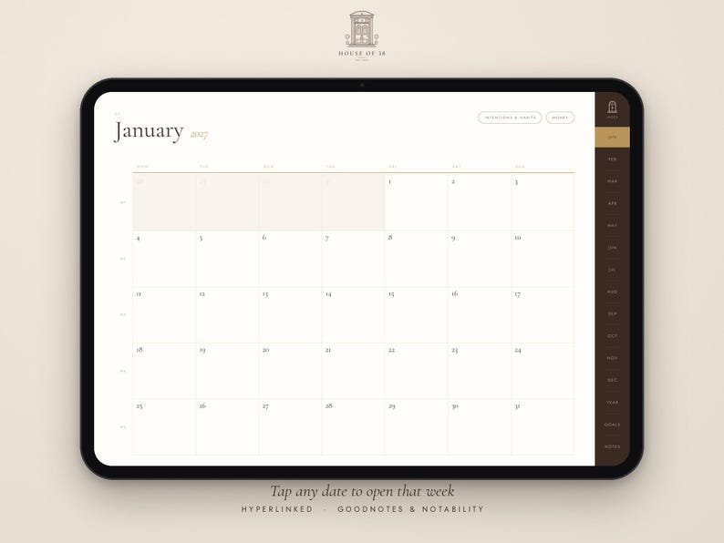 Puede incluir: Una tableta digital que muestra una interfaz de calendario de enero de 2027 con una barra lateral oscura que contiene pesta&ntilde;as de navegaci&oacute;n mensuales. La pantalla presenta un dise&ntilde;o de cuadr&iacute;cula limpio con el texto House of 18 y botones.
