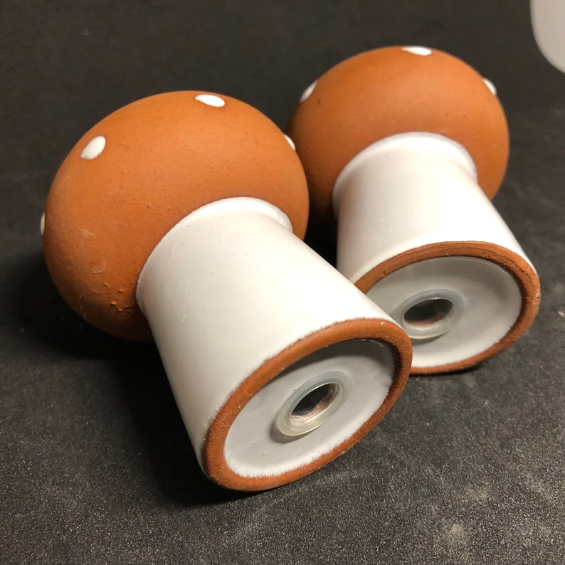 Mid Century Terra-cotta Mushroom Salt /& Pepper