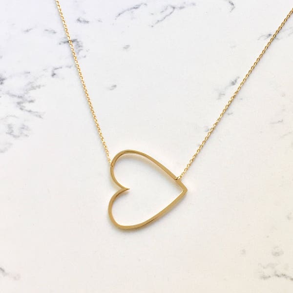 large heart letter necklace oversized open sideway oversize wedding graduation gift bestseller designer tik tok emily paris valentines day