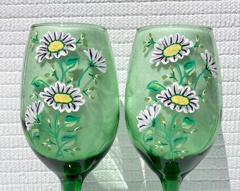 Green Wine Glasses Hand Painted Daisies and Wine Glass Charms Set of 2-12 oz, Mothers Day, Anniversary, Birthday, Gifts For Her