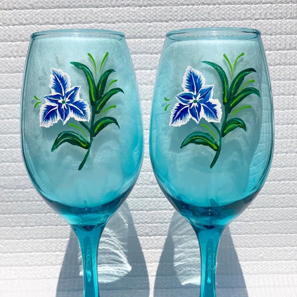 Blue Wine Glasses Hand Painted Blue and White Flowers and Wine Glass Charms Set of 2, Mothers Day Gift, Anniversary, Gifts For Her
