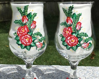 Vasos de daiquiri con rosas pintadas a mano, colgantes de corazón con cuentas, juego de 2, regalo para ella.