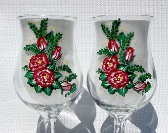 Daiquiri Glasses Red and white Roses Hand Painted Set of 2 With Heart Wine Glass Charms, Mothers Day Gift, Birthday, Anniversary