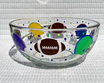 Cuenco de vidrio con forma de casco de fútbol americano pintado a mano: regalo para fanáticos de los deportes, 6 x 3 pulgadas