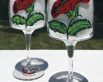 Copas de vino pintadas a mano, amapolas rojas rubí con dijes, juego de 2, idea de regalo