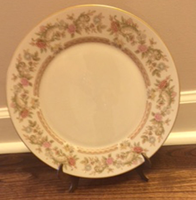 BeigeDusty RoseGreenBrowns LENOX Fine China Helmsley Charger Plate,Elegant Vintage 11 Plate Floral Pattern Made in USA Gold Trim