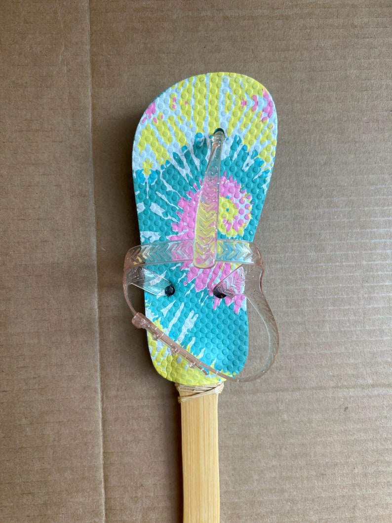 Flip flop Flyswatter Fly Swatter-personalized birthday gift-beach house gift-personalized Mother's Day gift-Spring decor-Summer patio decor pink tie dye