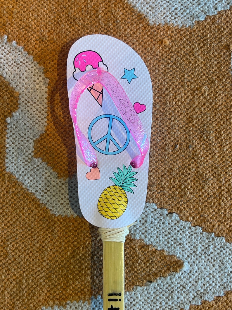 Flip flop Flyswatter Fly Swatter-personalized birthday gift-beach house gift-personalized Mother's Day gift-Spring decor-Summer patio decor pineapple peace