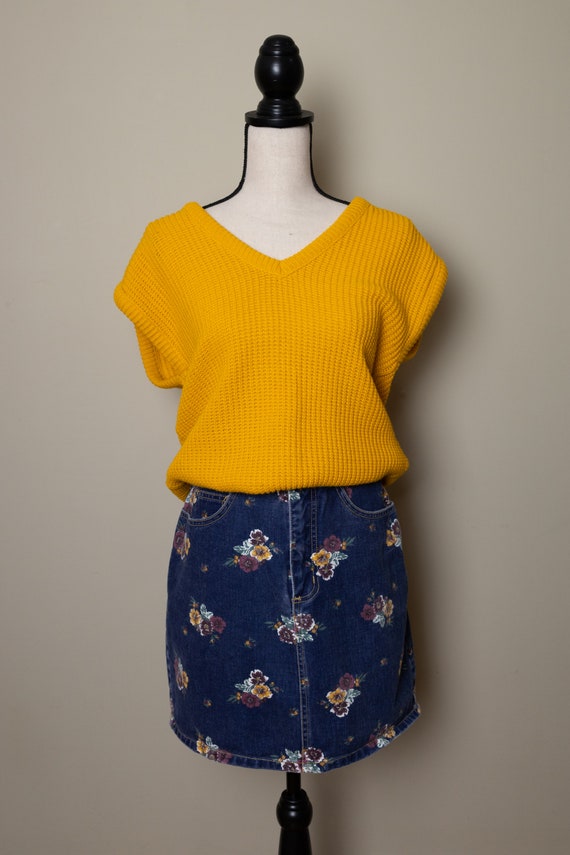 90's Guess denim floral mini skirt | S