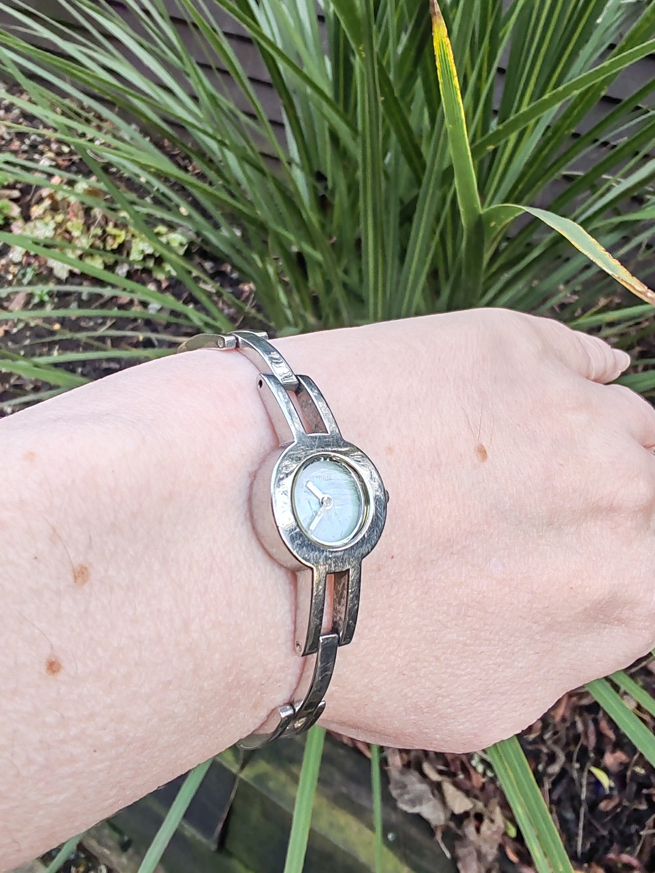 Storm of London ladies silver tone dress watch NEW BATTERY display picture 2