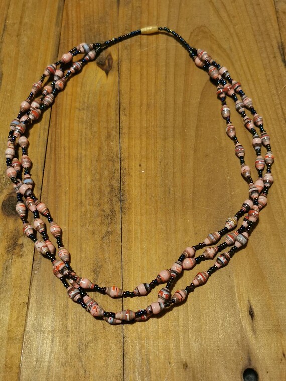 Pink and black beaded necklace, African style, In… - image 1
