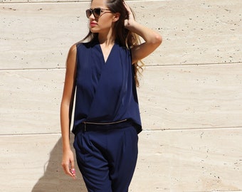 Elegant Dark Blue Two-Piece Jumpsuit: Sleeveless Formal Wear