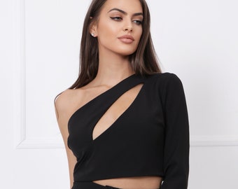 Black top / One shoulder Long sleeve Asymmetrical Elegant Crop top for going out