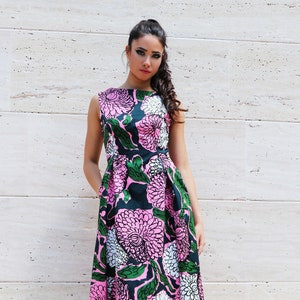 Sukienka Maxi Floral, Sukienka z odkrytymi plecami, Sukienka dla gości weselnych na lato, Sukienka dla matki panny młodej, Sukienka na imprezę, Sukienka okazjonalna, Sukienka formalna ~012278