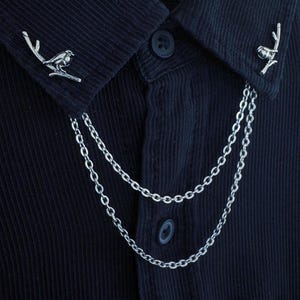 Collar con cadena de rama de pájaro, accesorio de moda gótica alternativa, broche de camisa de doble cadena.