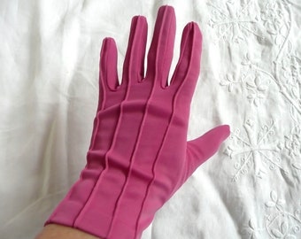 Pink stretch gloves - vintage Dents pink stretch gloves - size 7  gloves - mid century stretch gloves - bright pink gloves